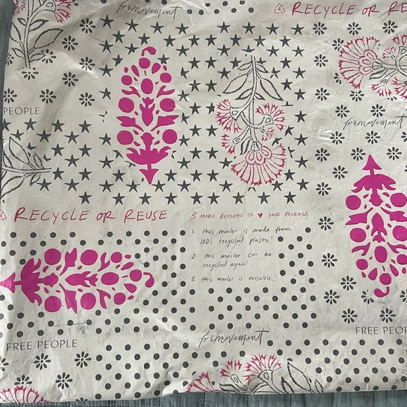 NWT Free People Quilted Carryall bag - Picture 7 of 7